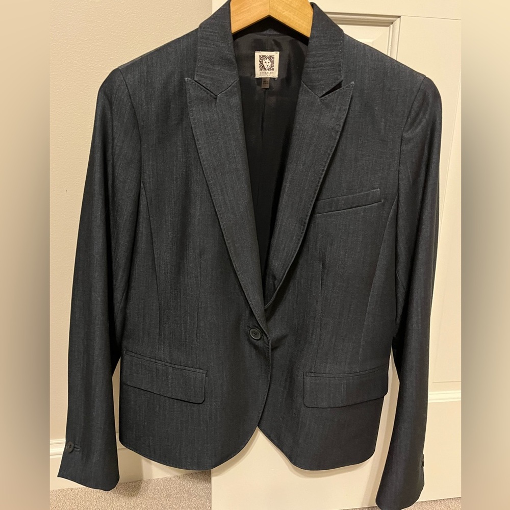 Anne Klein suit jacket.  Size 6. EUC